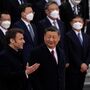 Macron insta Xi a usar influência para ajudar a pôr termo à guerra na Ucrânia