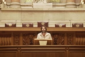 YouTuber convidado pela IL insulta Costa. Partido lamentou