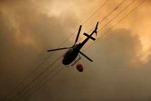 Combate a fogos devia ter 34 meios aéreos. Mas só 23 estão prontos 