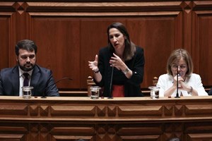 Habitação: Parlamento aprova Programa Mais Habitação e chumba projetos da oposição