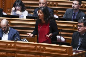 PCP critica repto de Metsola e diz que Parlamento da Ucrânia é um 'simulacro'