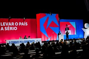 Guerra na Ucrânia divide convenção do BE: entre apelos de paz e ucraniano 'nazi'