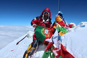 Português faz maratona no Evereste para alimentar crianças nepalesas