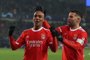 Jogadores campeões por vários 'grandes': Otamendi e João Mário juntam-se ao clube