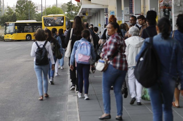 Caos nos transportes: quedas, filas e atrasos
