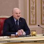 Lukashenko celebra 30 anos no poder na Bielorrússia com proteção do Kremlin