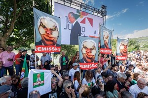 Sindicatos de professores rejeitam acusação de racismo e lamentam desvio de atenções