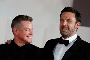 Ben Affleck e Matt Damon condenam utilização de áudio de filme na campanha de Trump
