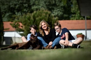 Deixar a carreira para ser mãe a tempo inteiro