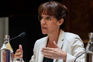 Ministra: ordens nas Forças Armadas 'não são negociáveis' exceto se forem ilegais