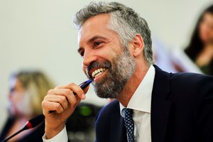 Sou sexy. Votas em mim?
