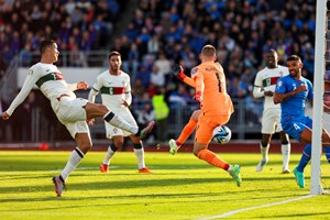 Euro2024: Ronaldo 'salva' Portugal na Islândia no histórico jogo 200