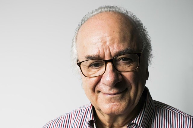CES não comenta artigo de Boaventura, nem o começou a investigar