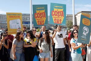 Médicos, enfermeiros e farmacêuticos em greve na JMJ e pico do verão