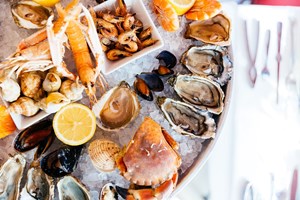Um roteiro por restaurantes e hotéis, de Quarteira a Santa Luzia