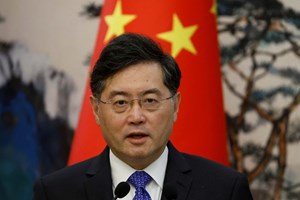 Qin Gang. O que aconteceu ao ministro dos Negócios Estrangeiros 'desaparecido' da China?
