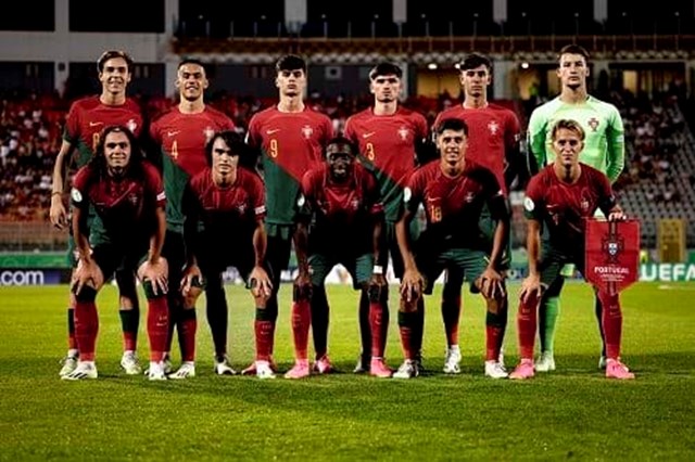 Seleção sub-19: Portugal vice-campeão da Europa - Desporto - SÁBADO