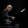 De volta à delicadeza e emoção do piano de Ludovico Einaudi