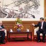 Kissinger, o “velho amigo” de Xi Jinping visita a China