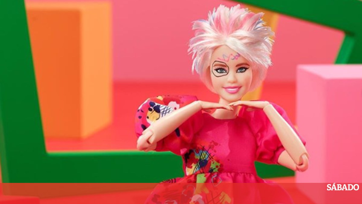 Personagem de Issa Rae no filme 'Barbie' ganha boneca oficial