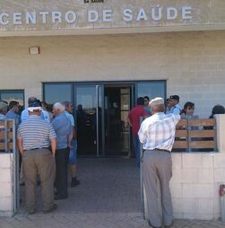 Cerca de 40% dos centros de saúde reportam falta de profissionais