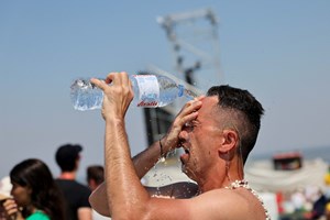 Nova onda de calor. DGS recomenda medidas adicionais