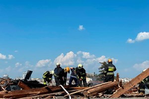 Zelensky confirma vários mortos e feridos em ataque russo a Chernihiv