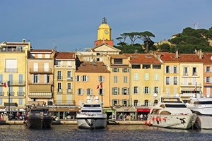 Saint Tropez: Não deu gorjeta alta? Não entra nos restaurantes