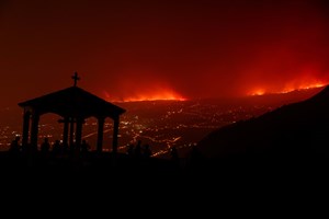 Tenerife considerada zona de catástrofe devido a incêndios