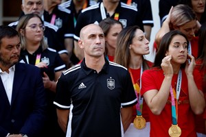 Luis Rubiales anuncia demissão da Real Federação Espanhola de Futebol