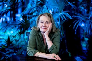 Annie Ernaux, uma Nobel nua e crua a perder-se de amor