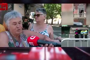 "Papa Francisco, vem à janela". E ele veio mesmo
