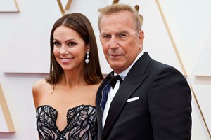 Divórcio. Kevin Costner pode vir a pagar €150 mil por mês para sustentar os filhos