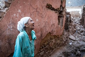 'Pensei que um avião tinha colidido com o hotel.' Os testemunhos do sismo em Marrocos