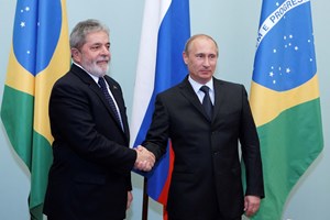 Lula vai rever posição do Brasil sobre estatuto de Tribunal Penal Internacional