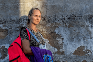 “A minha filha ficou três meses à espera de escola”