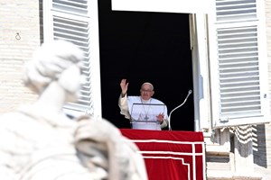Papa Francisco revela que tem 'inflamação pulmonar'