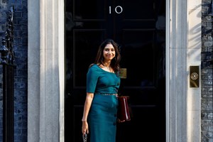 ONU repreende secretária de Estado britânica por críticas à Convenção para os Refugiados