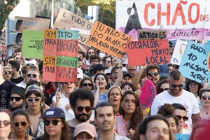 BE diz que protestos são forma de pressionar Governo, PCP fala em 'drama social'