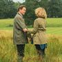 Sexta temporada de 'The Crown' é sinónimo de casamento real