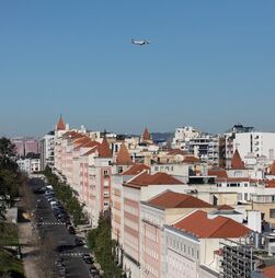 Investimento imobiliário em Portugal subiu 78% no 1.º semestre para 1.230 ME