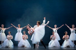 Uma Volta a Portugal em espetáculos: o que ver no teatro de Norte a Sul