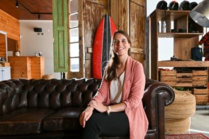 “Começa com cada pessoa e um pequeno gesto, e uma empresa tem de pensar ainda maior”