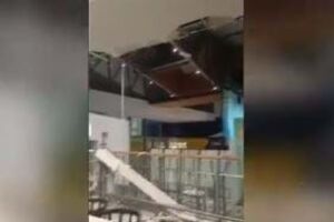Chuva provoca queda de estrutura no interior do Mar Shopping em Matosinhos
