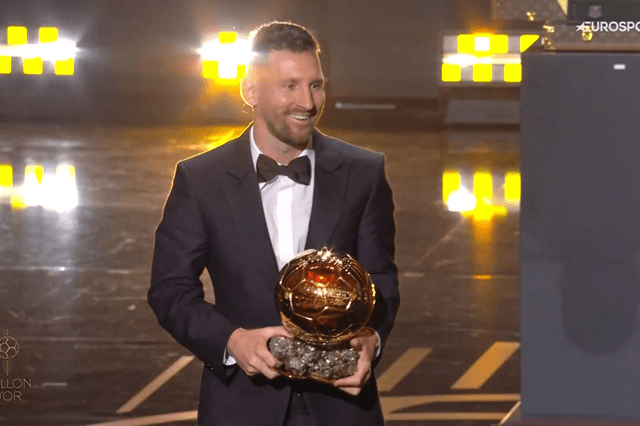 Messi leva Bola de Ouro e é primeiro a ser melhor do mundo 4 vezes