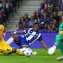FC Porto sofre primeira derrota na Liga dos Campeões frente ao FC Barcelona