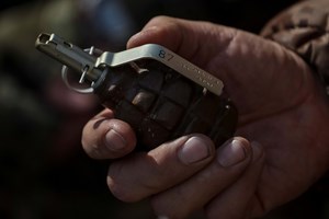 Ucrânia: presente de aniversário com granada mata assessor do chefe do exército