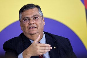 Após alegado caso de xenofobia, ministro brasileiro sugere que Portugal devolva o ouro