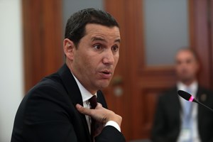 Terramoto político: estes são os três casos explicados