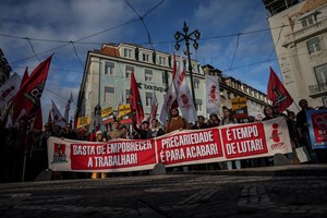 Milhares manifestam-se em Lisboa para exigir aumento salarial